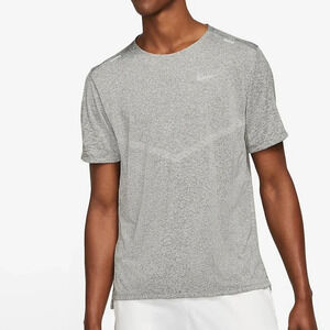 Nike Rise 365 Men's Dri-FIT Short-Sleeve Running Top size XL grey athletic wear
